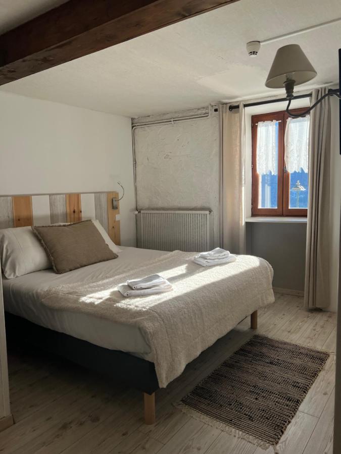 Le Prieure Hotel Uvernet-Fours Eksteriør billede