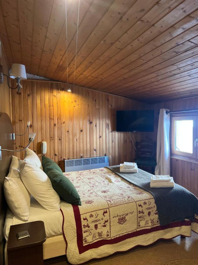 Le Prieure Hotel Uvernet-Fours Eksteriør billede