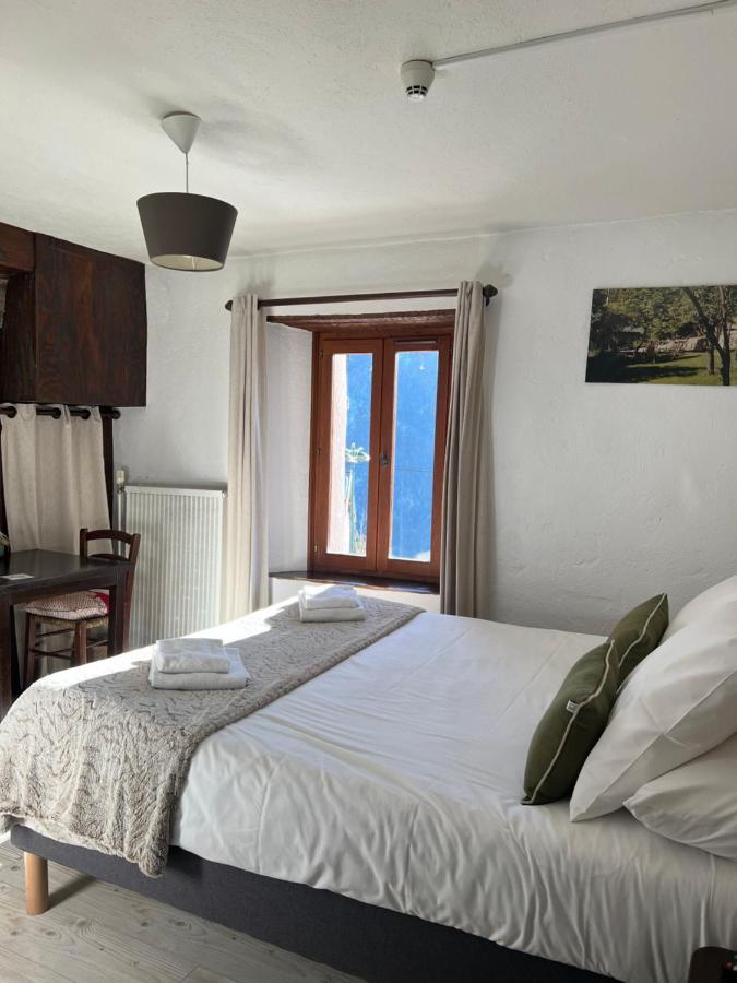Le Prieure Hotel Uvernet-Fours Eksteriør billede