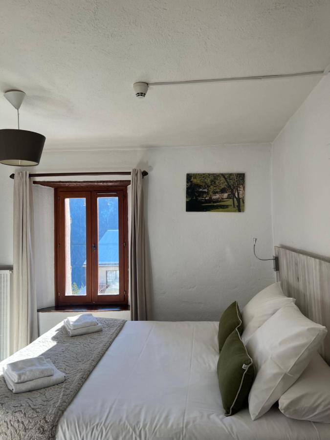 Le Prieure Hotel Uvernet-Fours Eksteriør billede