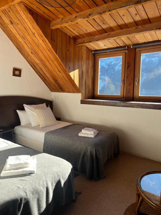 Le Prieure Hotel Uvernet-Fours Eksteriør billede